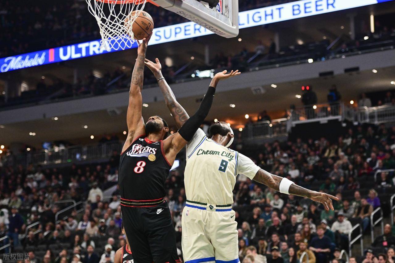 雄鹿横扫马刺，哈登统治全场的简单介绍