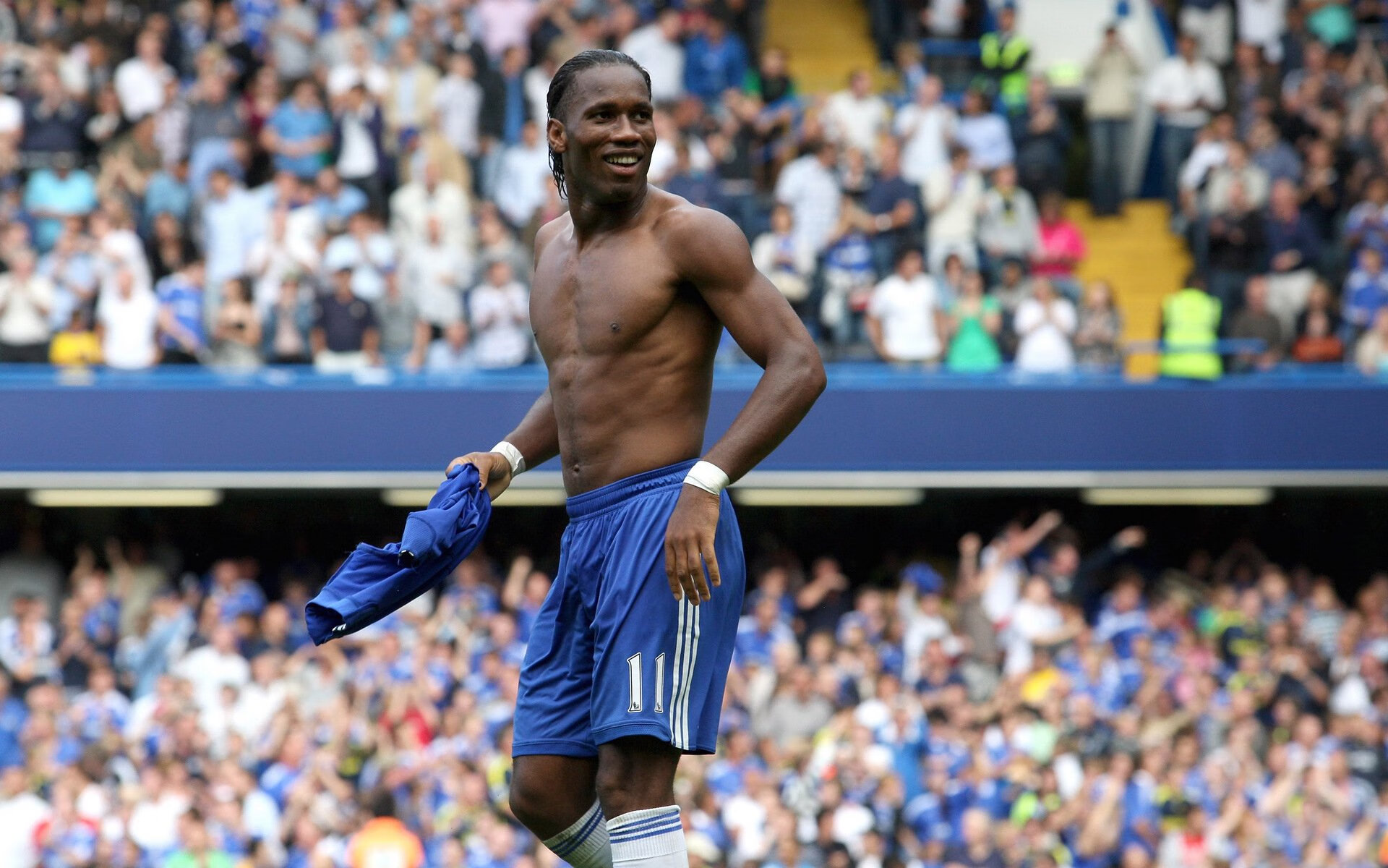 欧冠淘汰赛之夜，班凯罗稳定输出不掉线